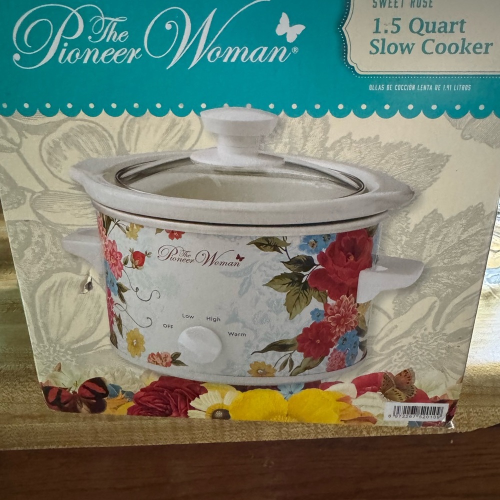 The Pioneer Woman Sweet Rose Slow Cooker